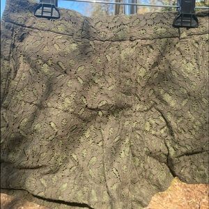 B1G1 Lace Loft shorts worn once size 00